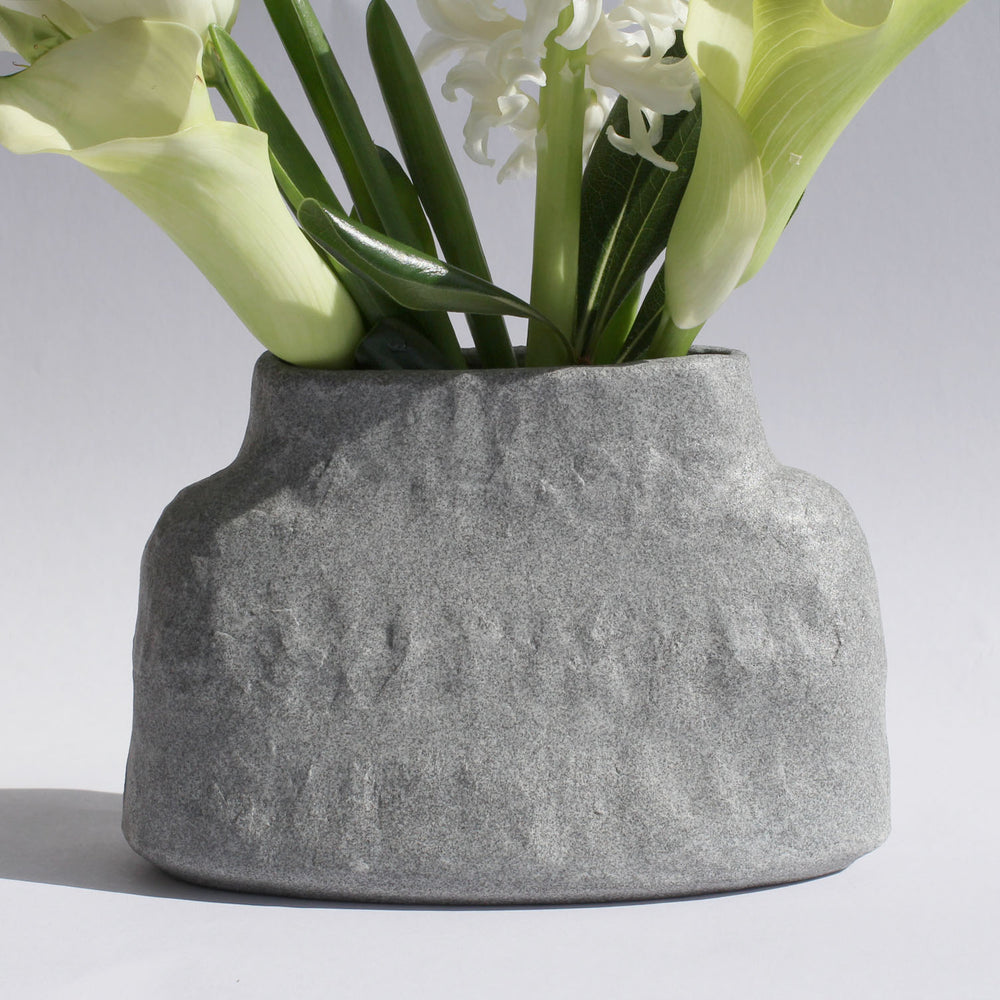 
            
                Load image into Gallery viewer, Porcelain Vase
            
        