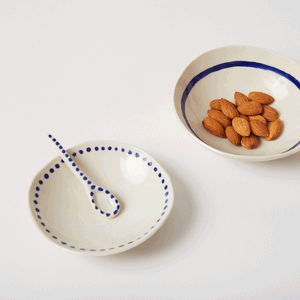Porcelain Bowls and Spoon Set
